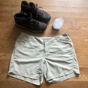 🌵Columbia hiking shorts🌵